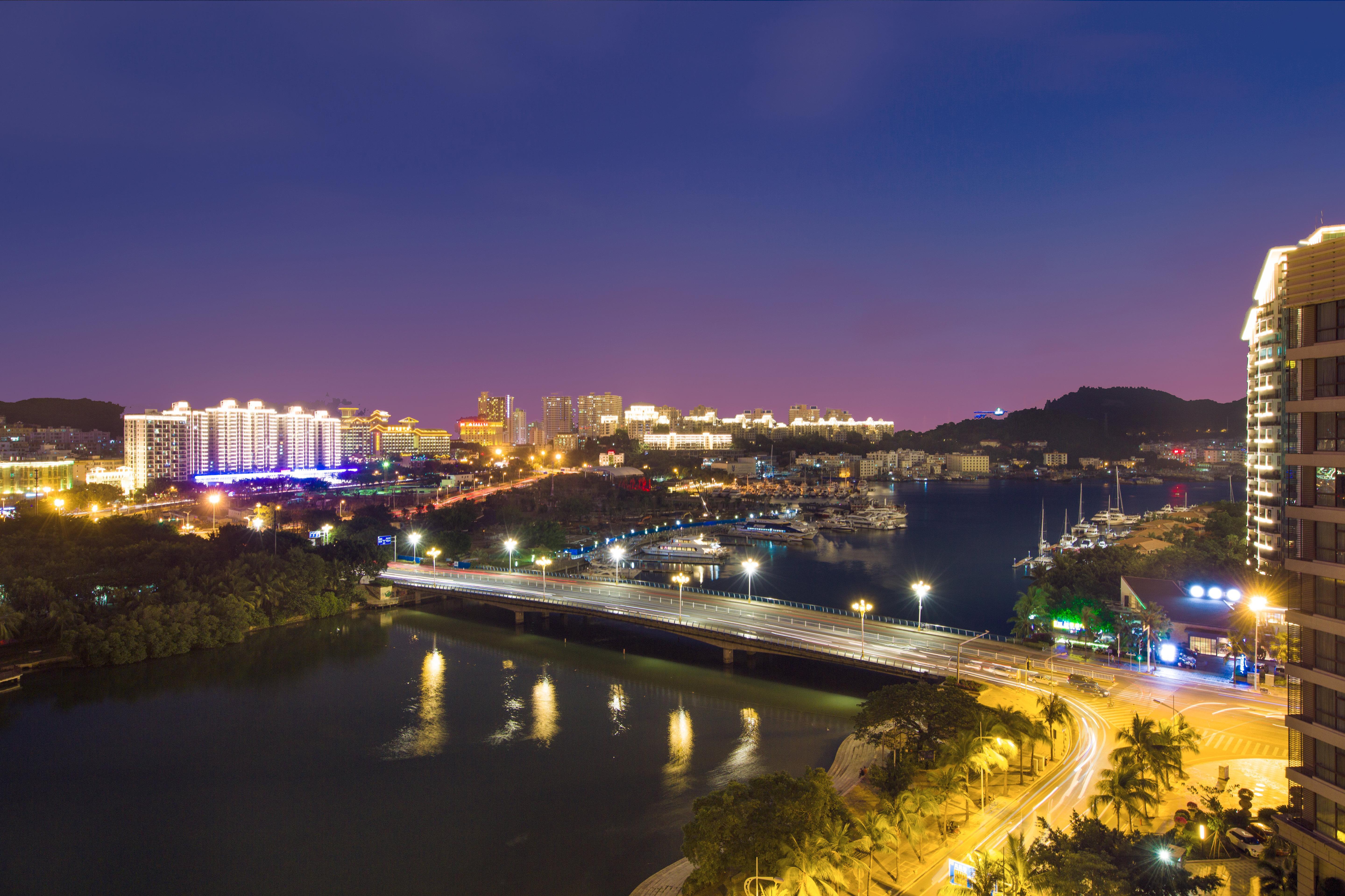Crowne Plaza Sanya City Center By Ihg Bagian luar foto